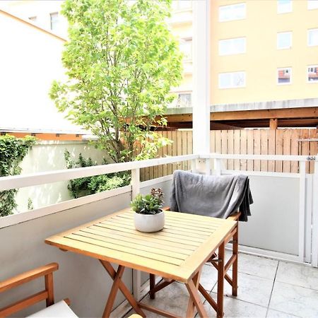 ➤Private Room - Heart Of Downtown With Terrace Βίρτσμπουργκ Εξωτερικό φωτογραφία