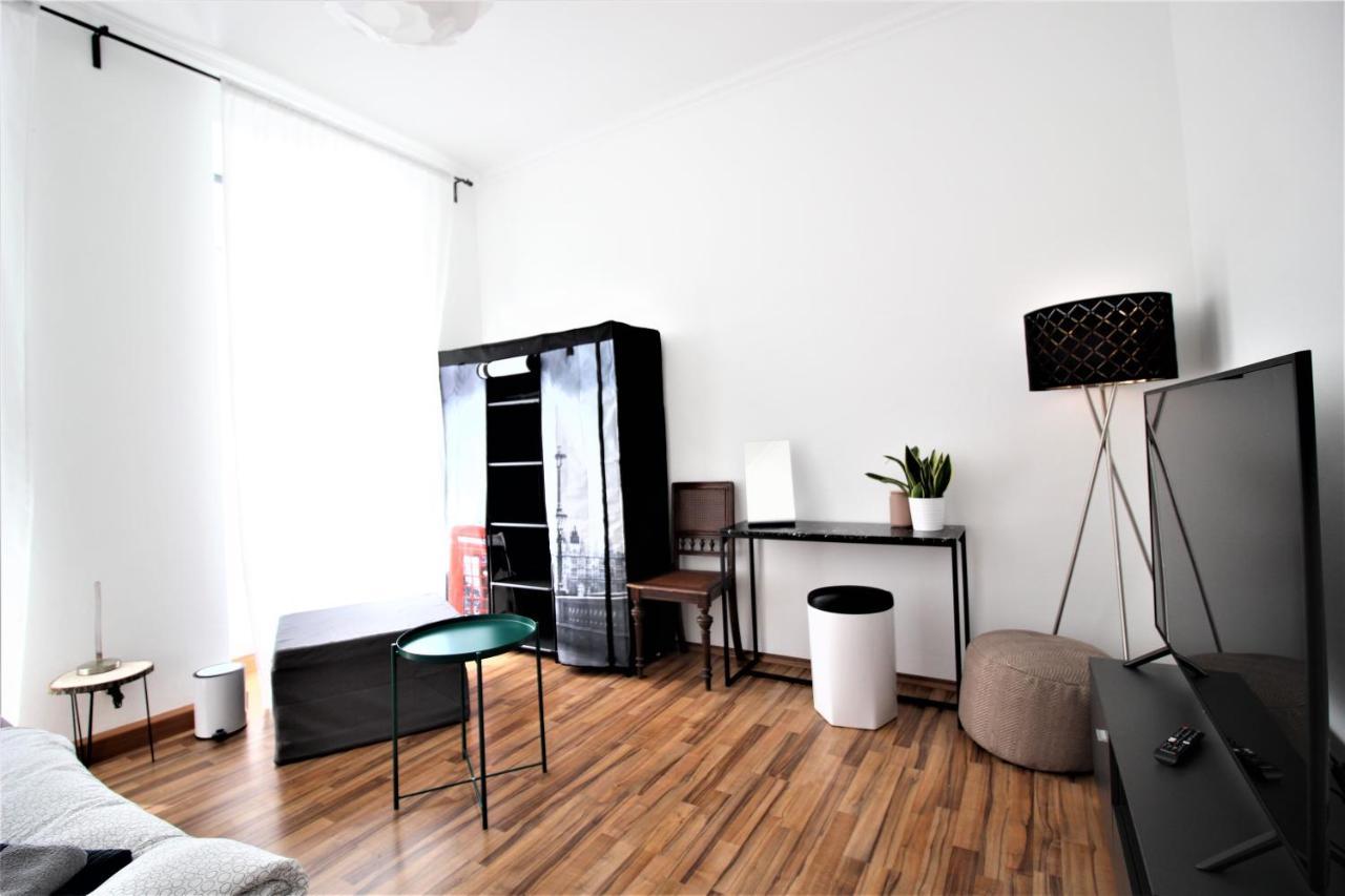 ➤Private Room - Heart Of Downtown With Terrace Βίρτσμπουργκ Εξωτερικό φωτογραφία